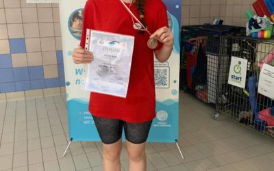 Gehörlosen-Schwimmmeeting: Nora Koch glänzt in Posen/Polen mit Bronze und Bestzeiten